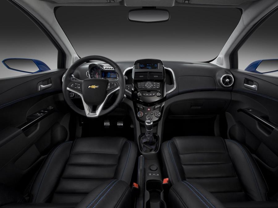  Chevrolet Aveo RS Concept 2010 года  (фото 2 из 66)